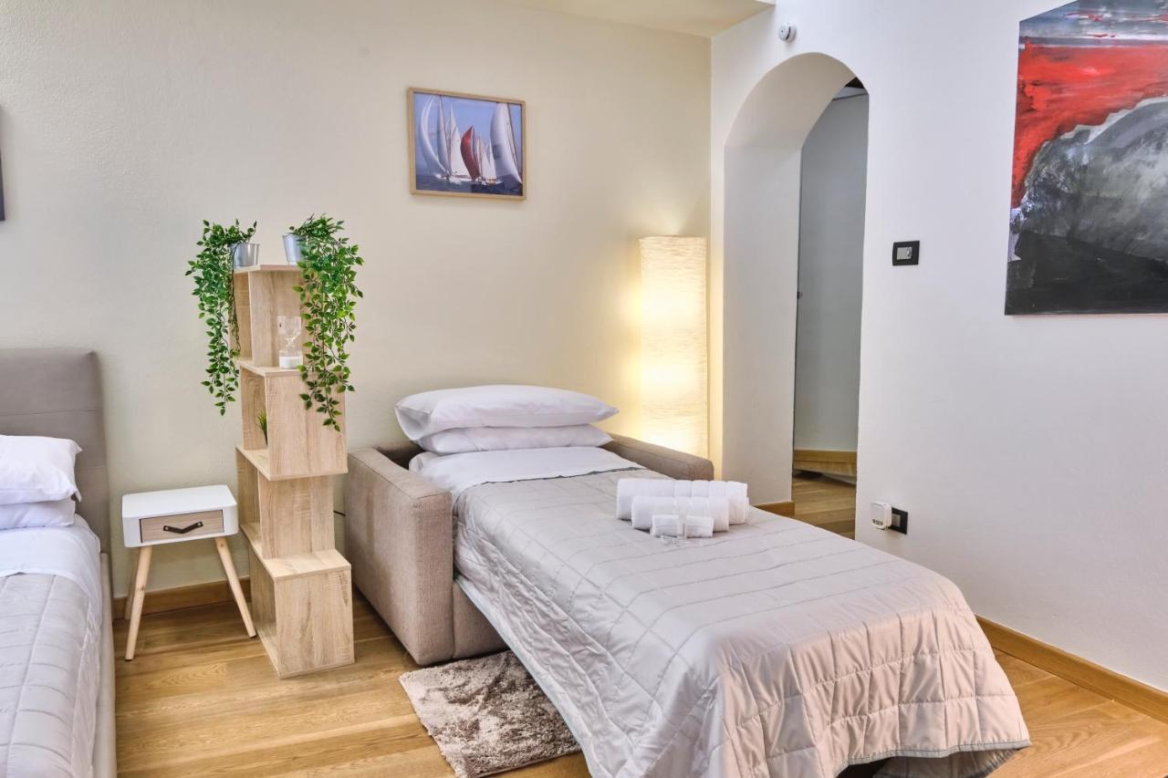Centro-Lecco Romantico Appartamento Sul Lago Exterior foto